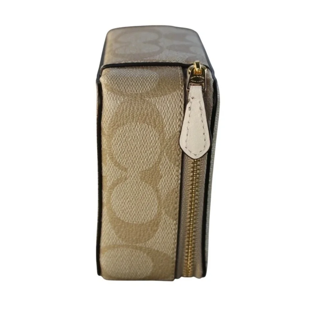 Coach Signature Canvas Square Jewelry Box Khaki Chalk Gold‎ Hardware Travel Case